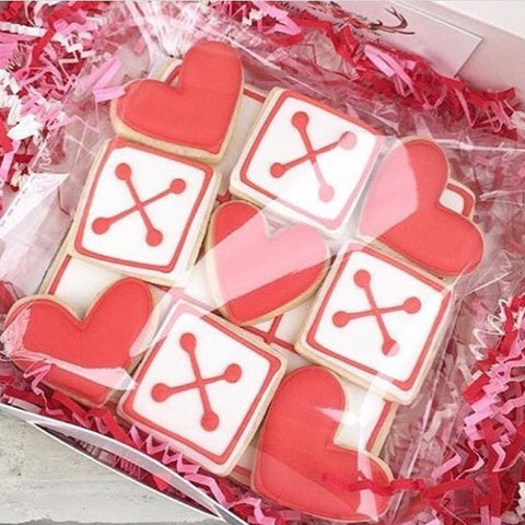 (Pre-Order) Valentine's Day Tic Tac Toe Set